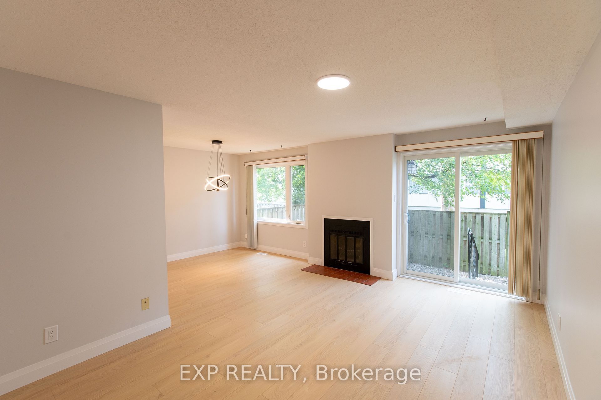 710 Coronation Avenue Unit 7 Property Photo 7
