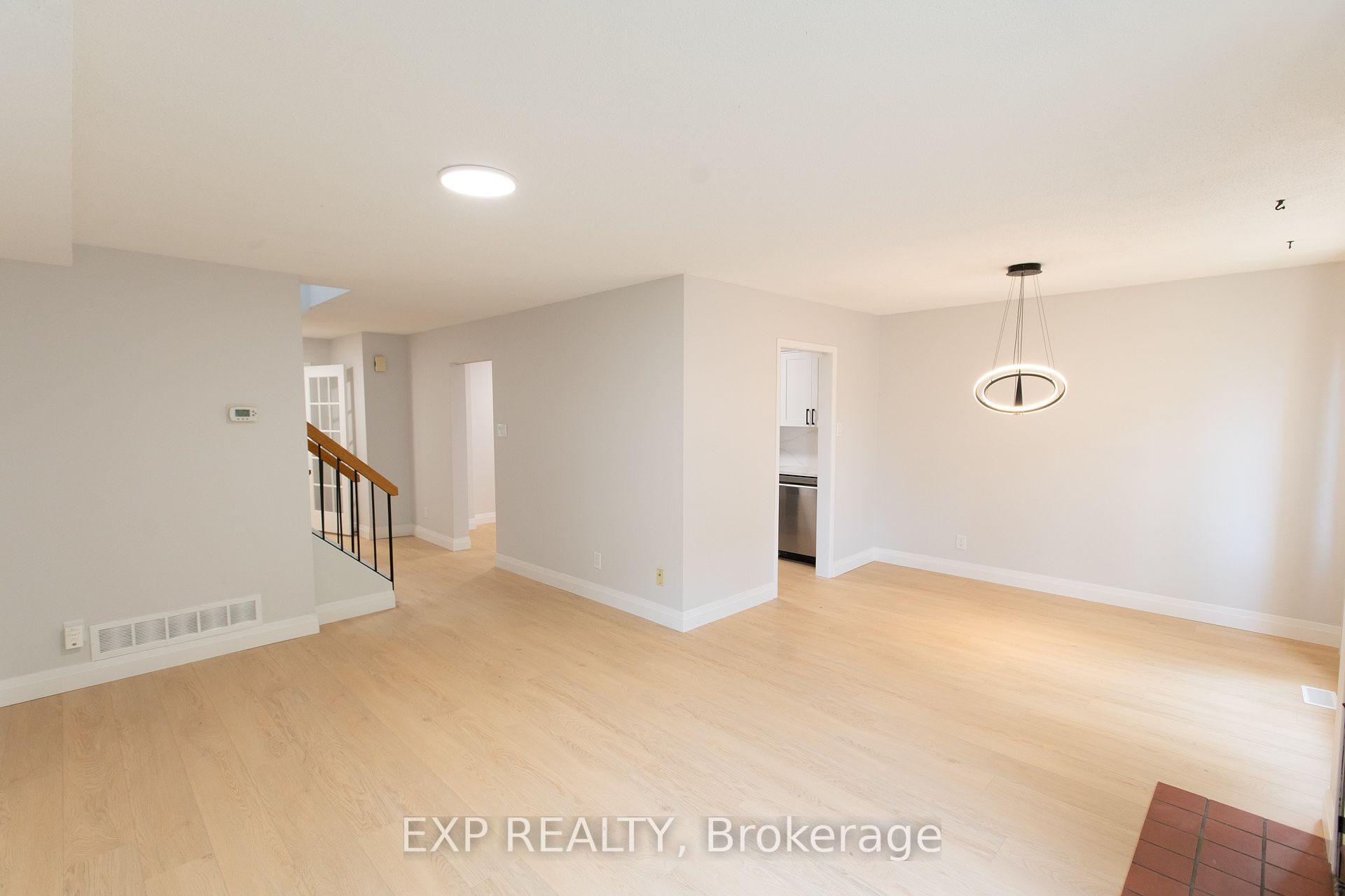 710 Coronation Avenue Unit 7 Property Photo 8