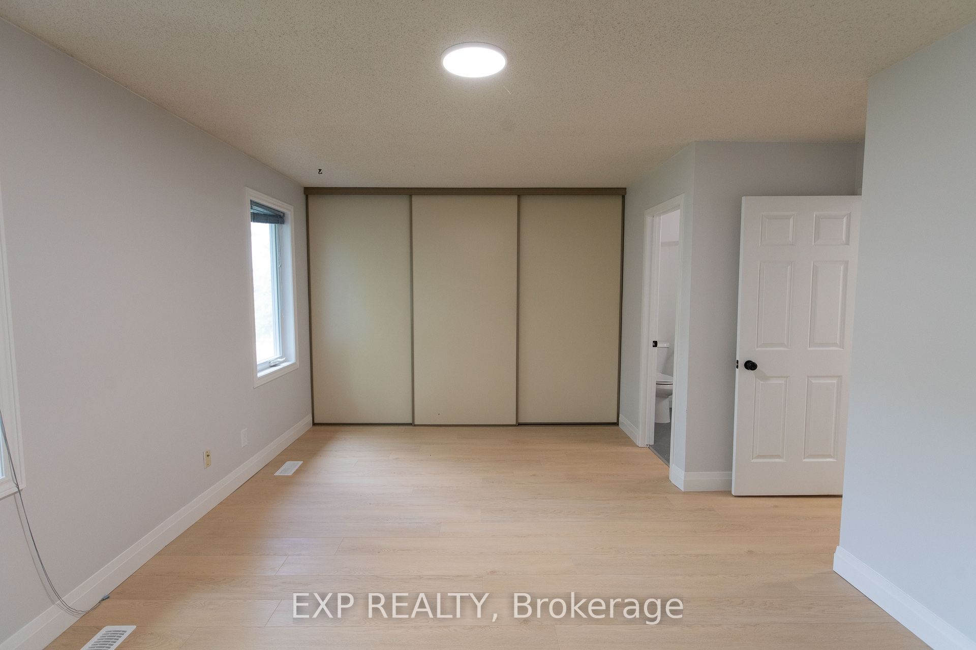 710 Coronation Avenue Unit 7 Property Photo 19