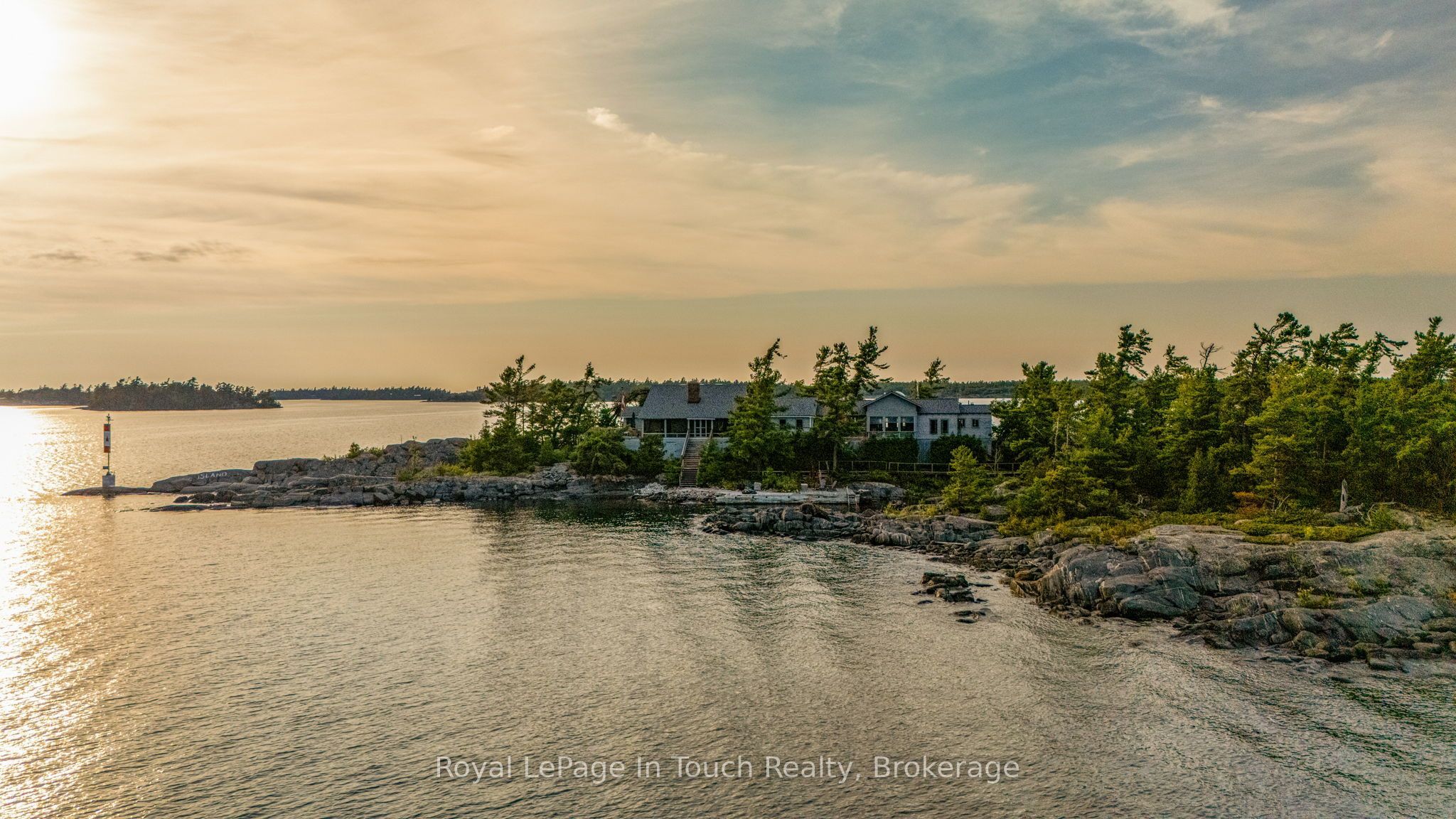1 B427 Turning Island Property Photo 3