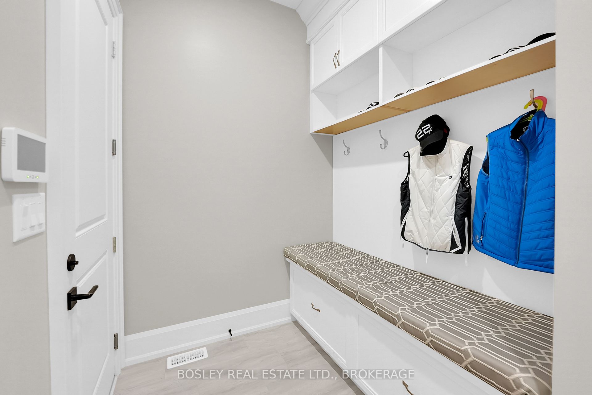 94 Terrence Park Drive Property Photo 24