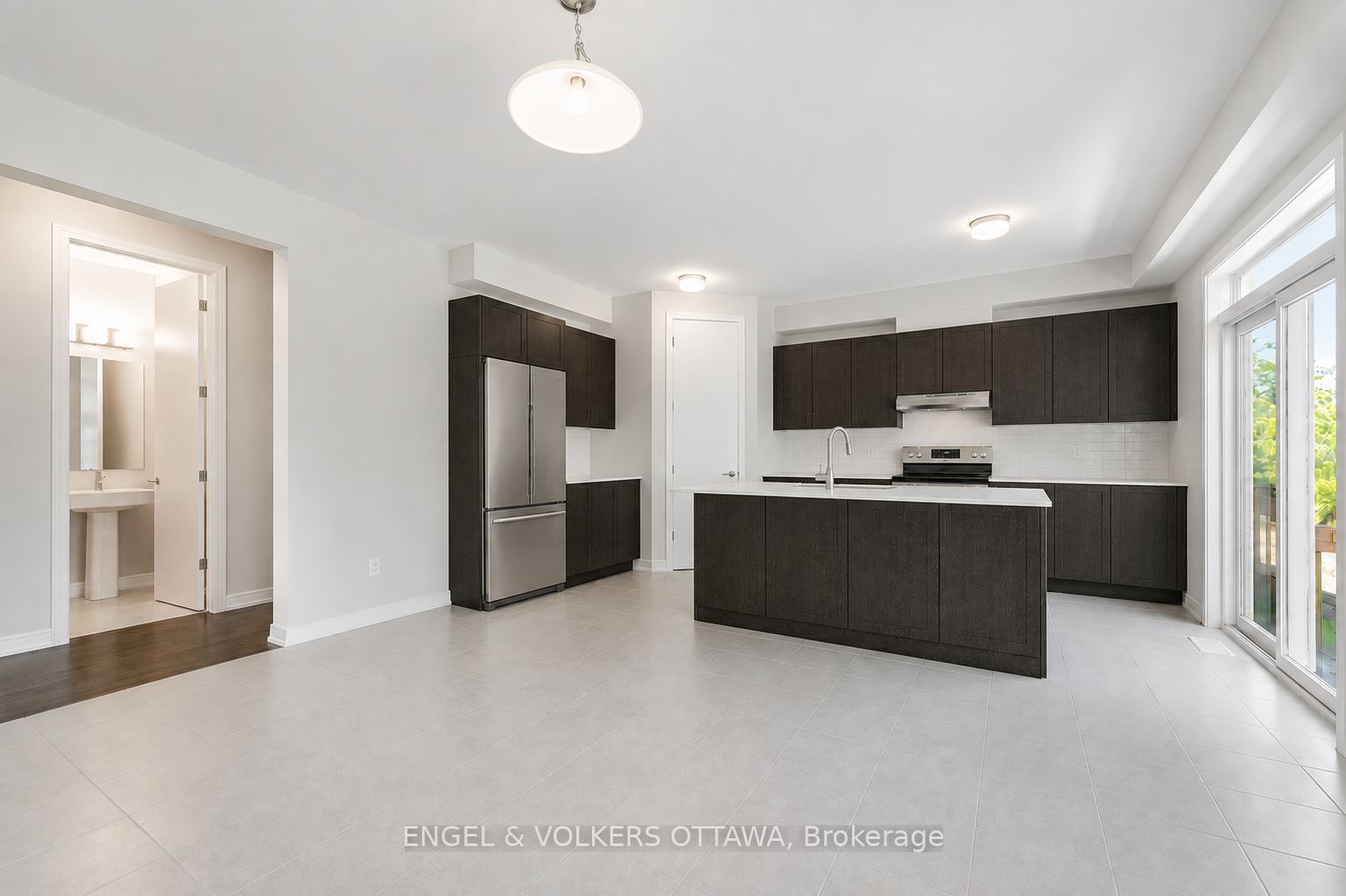 89 Hackamore Crescent Property Photo 6