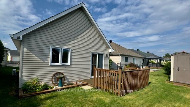 1505 Frank Court Property Photo 4