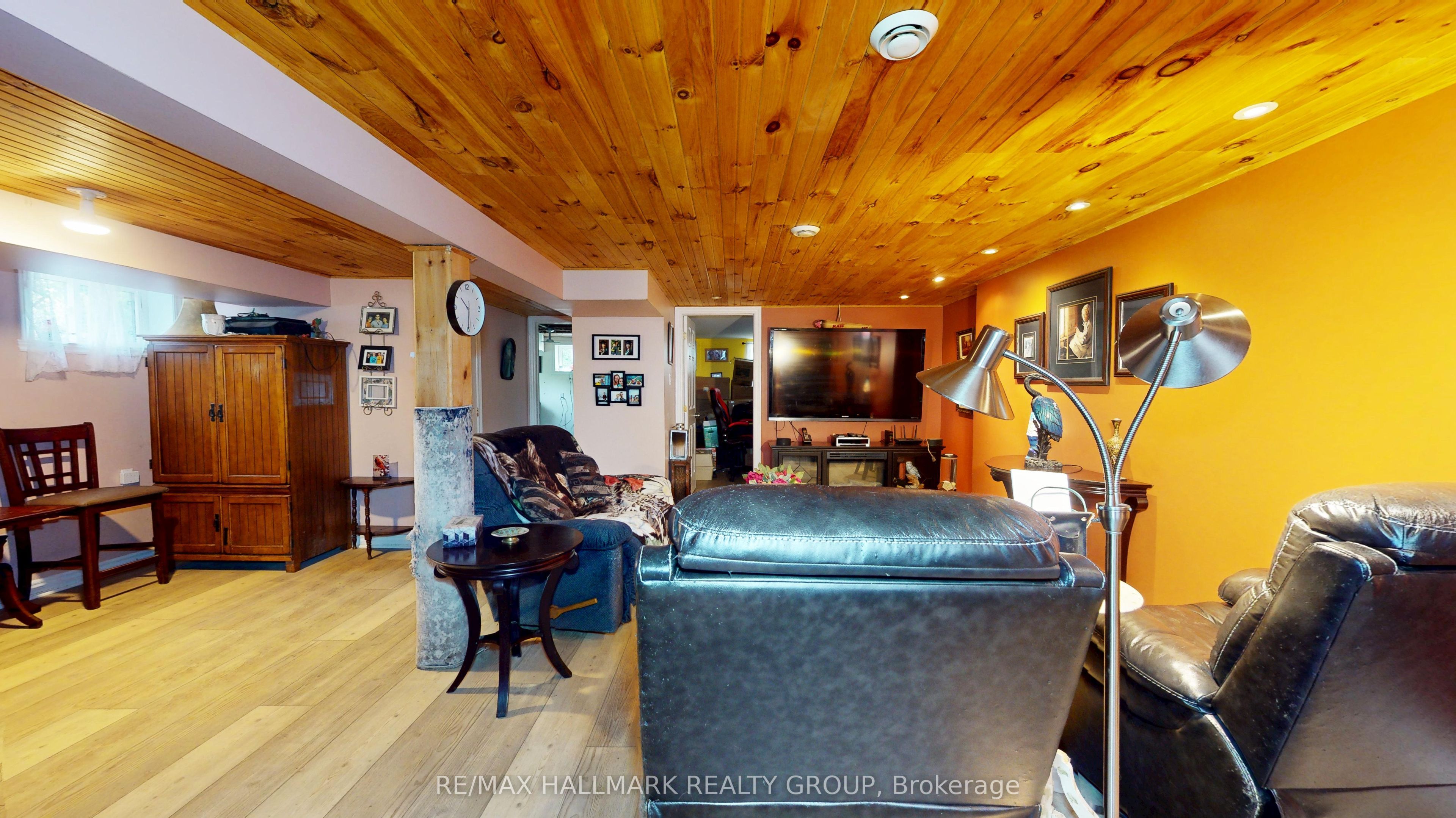 4 King Street Property Photo 26