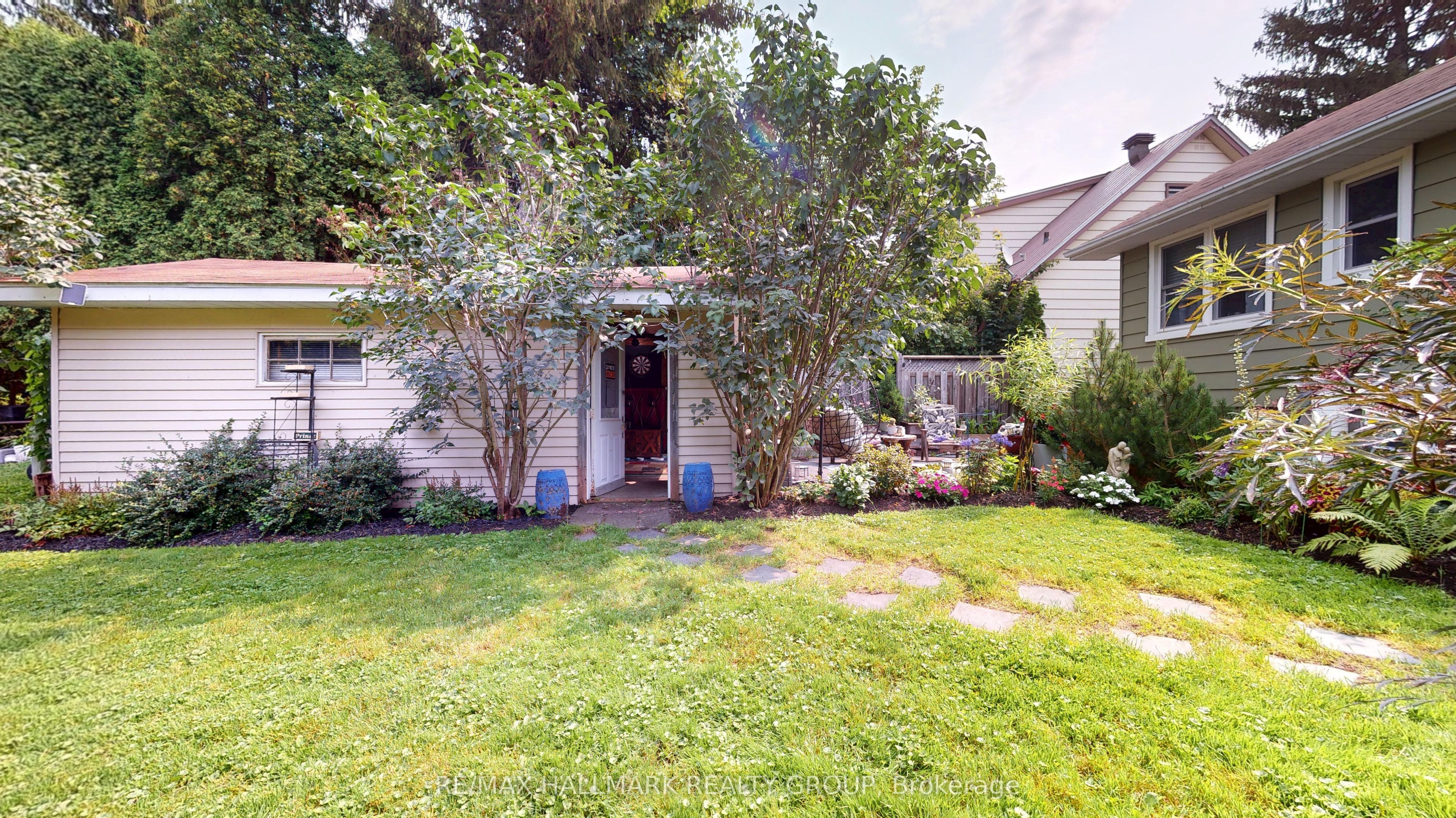 4 King Street Property Photo 38