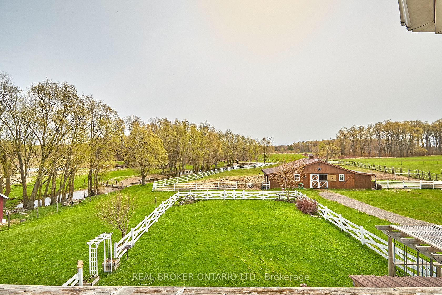 504224 89 Highway Property Photo 6