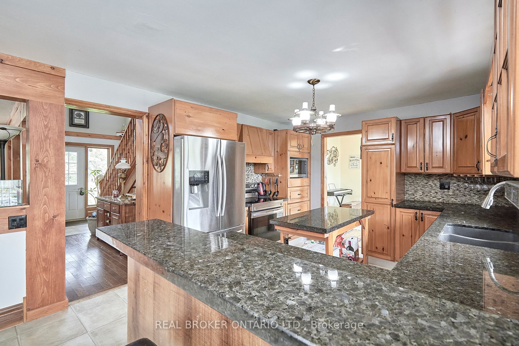 504224 89 Highway Property Photo 37