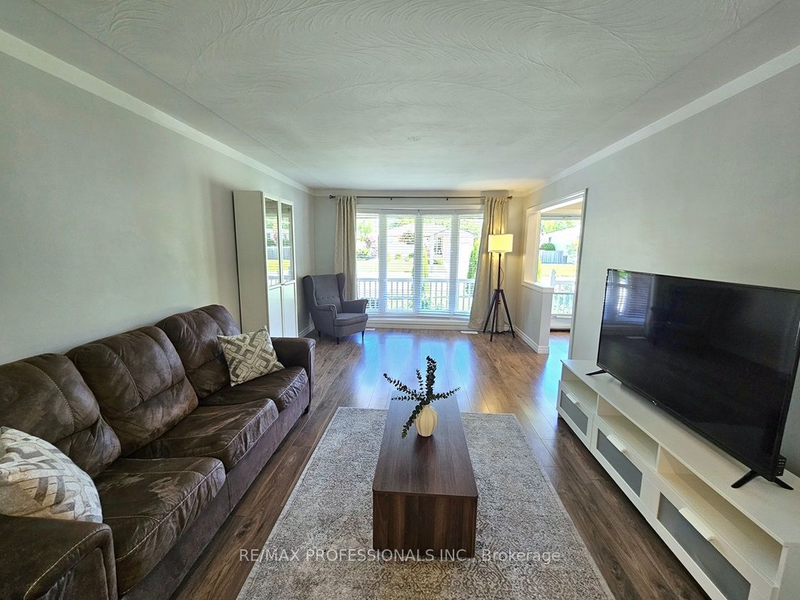 7 Berko Avenue Property Photo 9