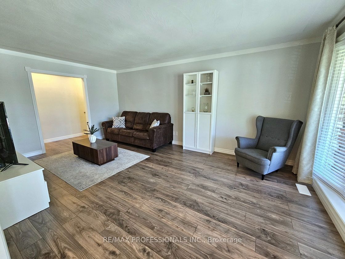7 Berko Avenue Property Photo 12