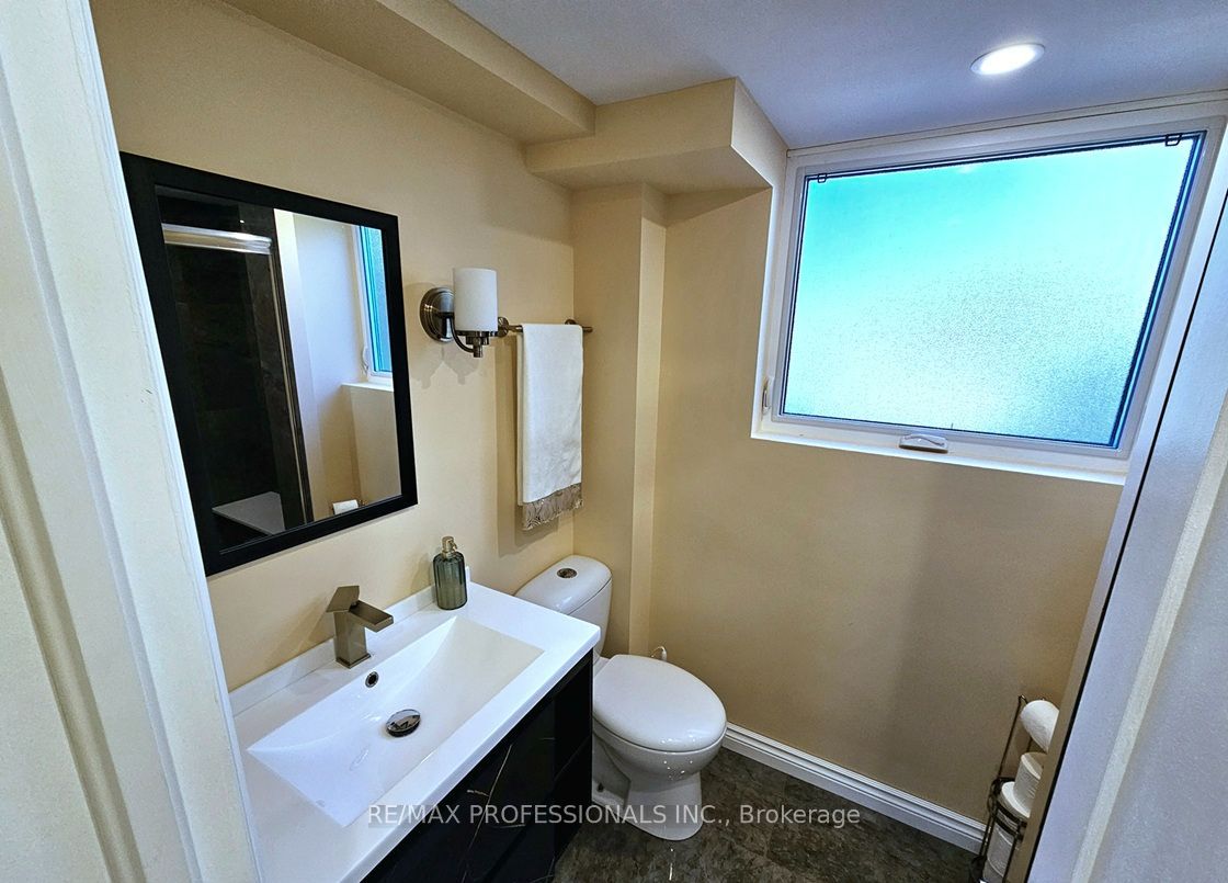 7 Berko Avenue Property Photo 33