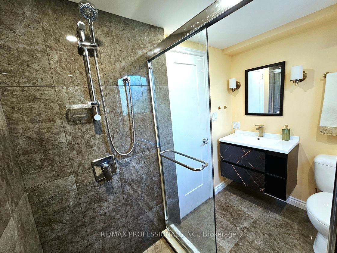 7 Berko Avenue Property Photo 35