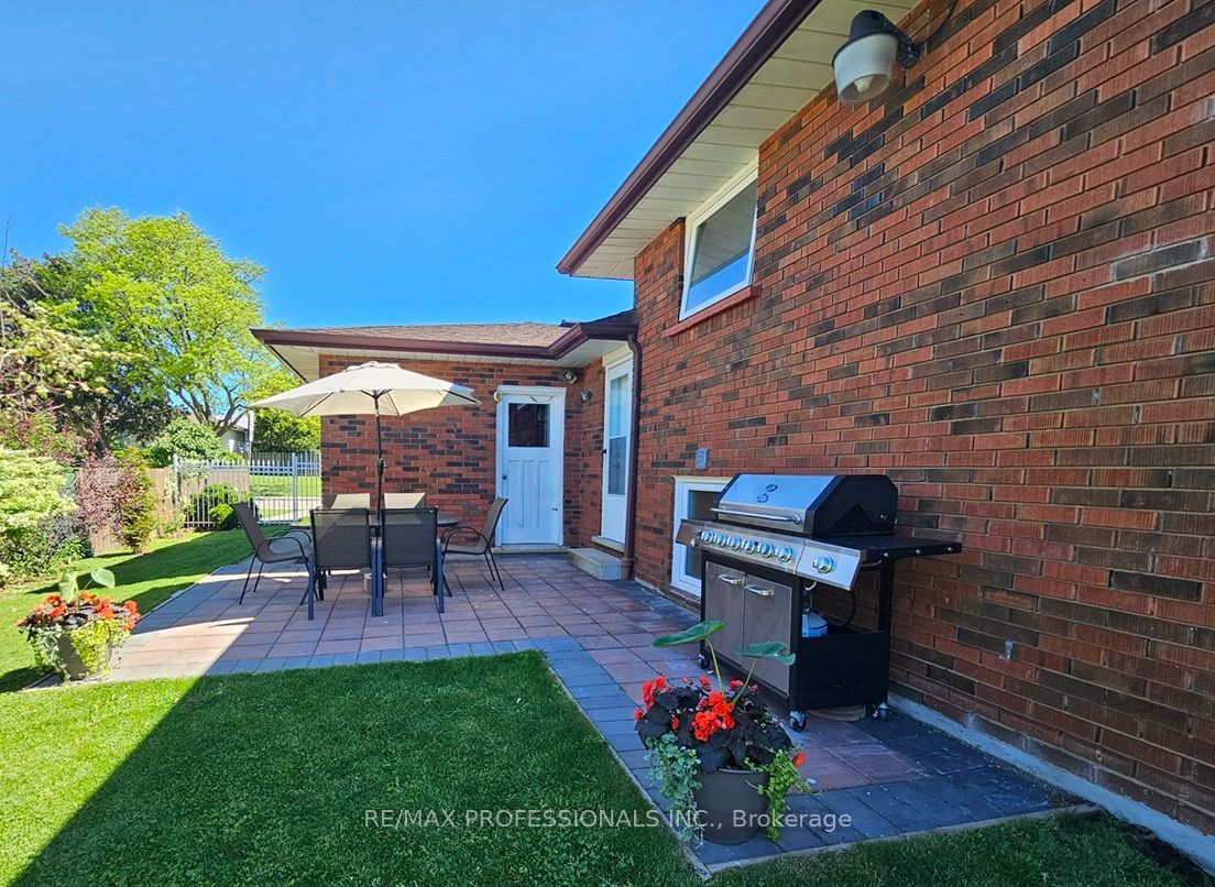 7 Berko Avenue Property Photo 38