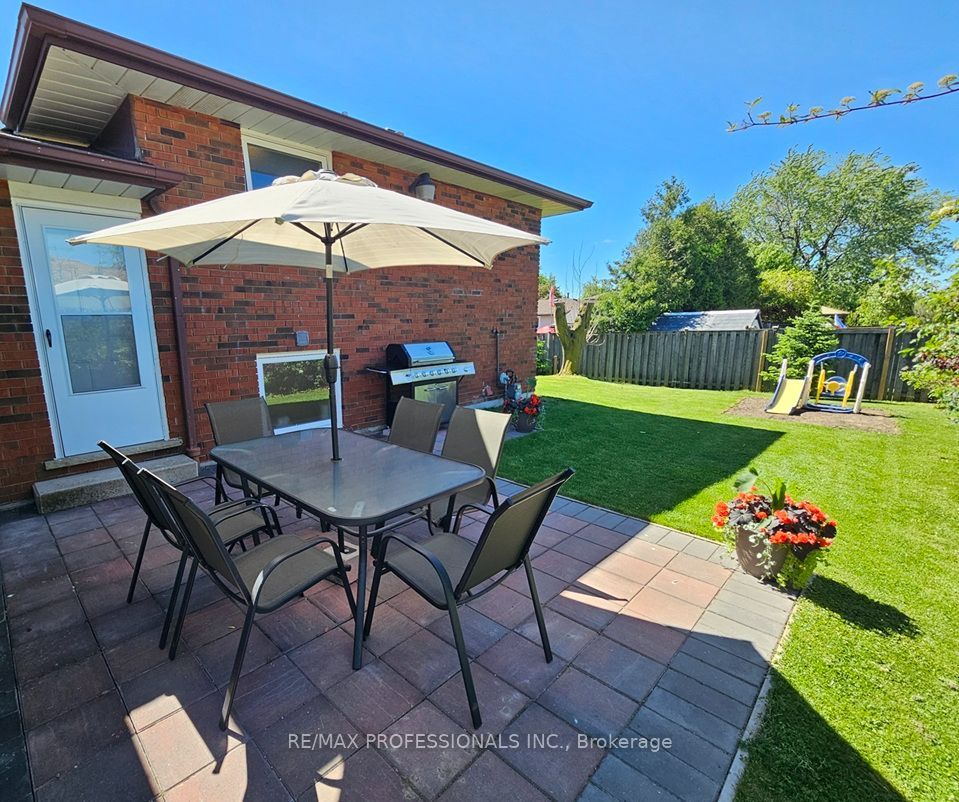 7 Berko Avenue Property Photo 39