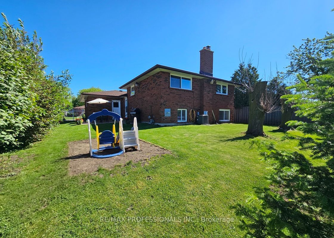 7 Berko Avenue Property Photo 40
