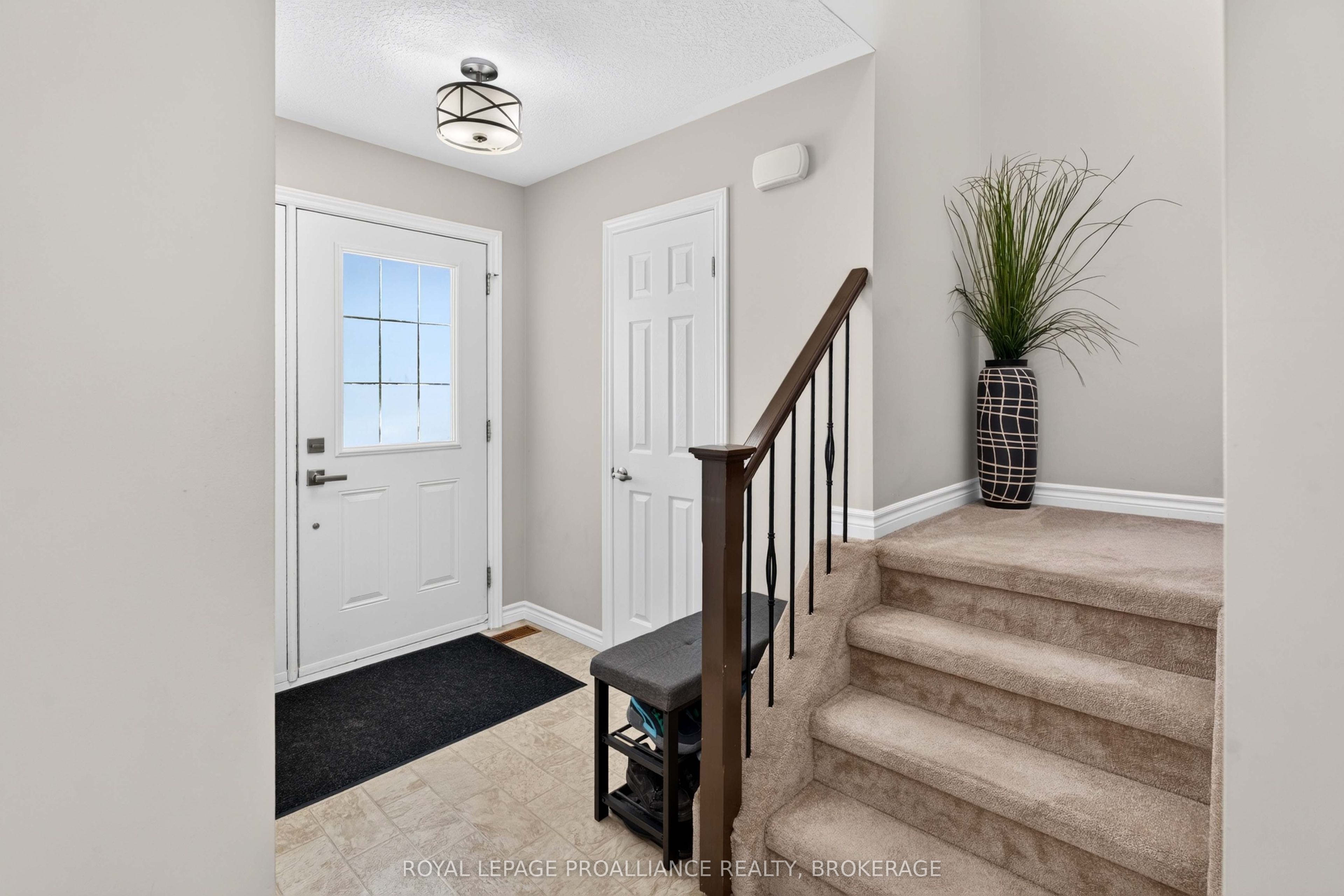 1447 Hanover Drive Property Photo 3
