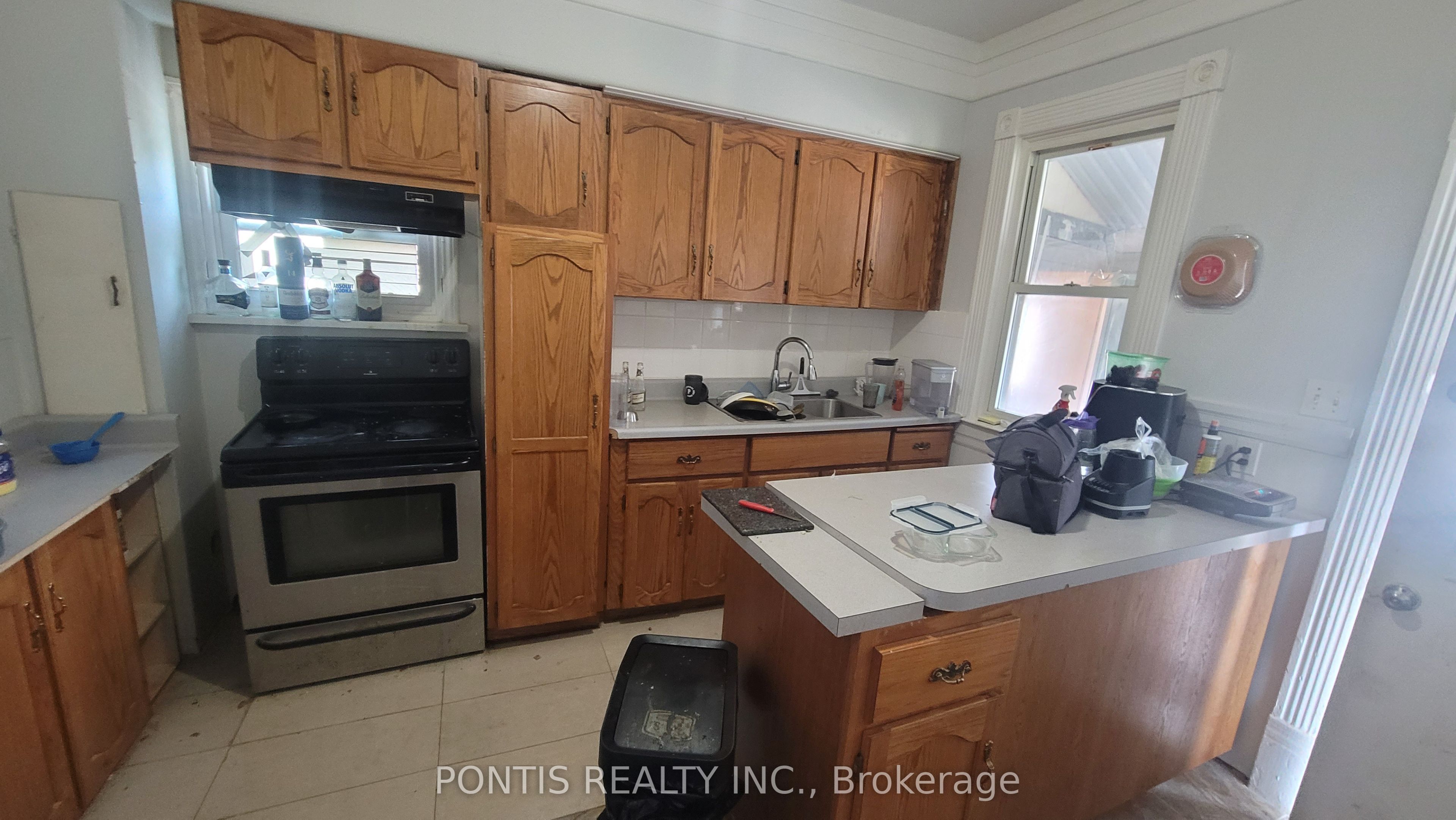 452 Confederation Street First Floor Property Photo 4