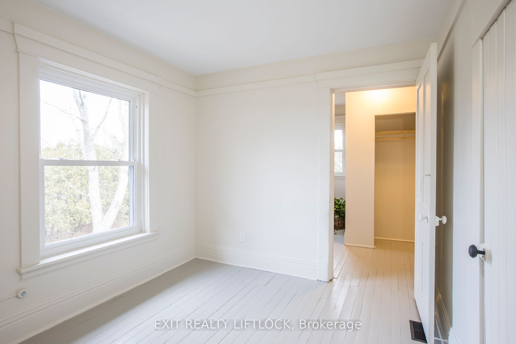 4922 Highway 7 Property Photo 21