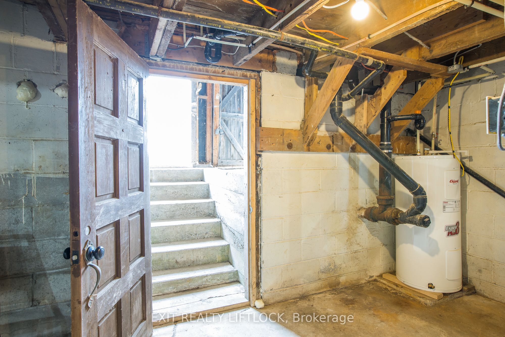 4922 Highway 7 Property Photo 25