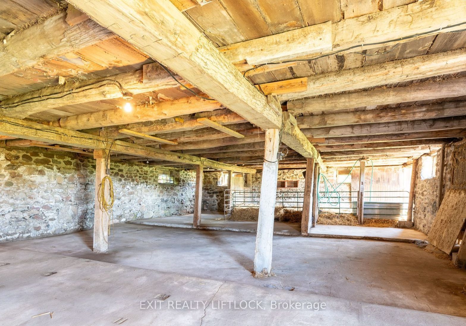 4922 Highway 7 Property Photo 28