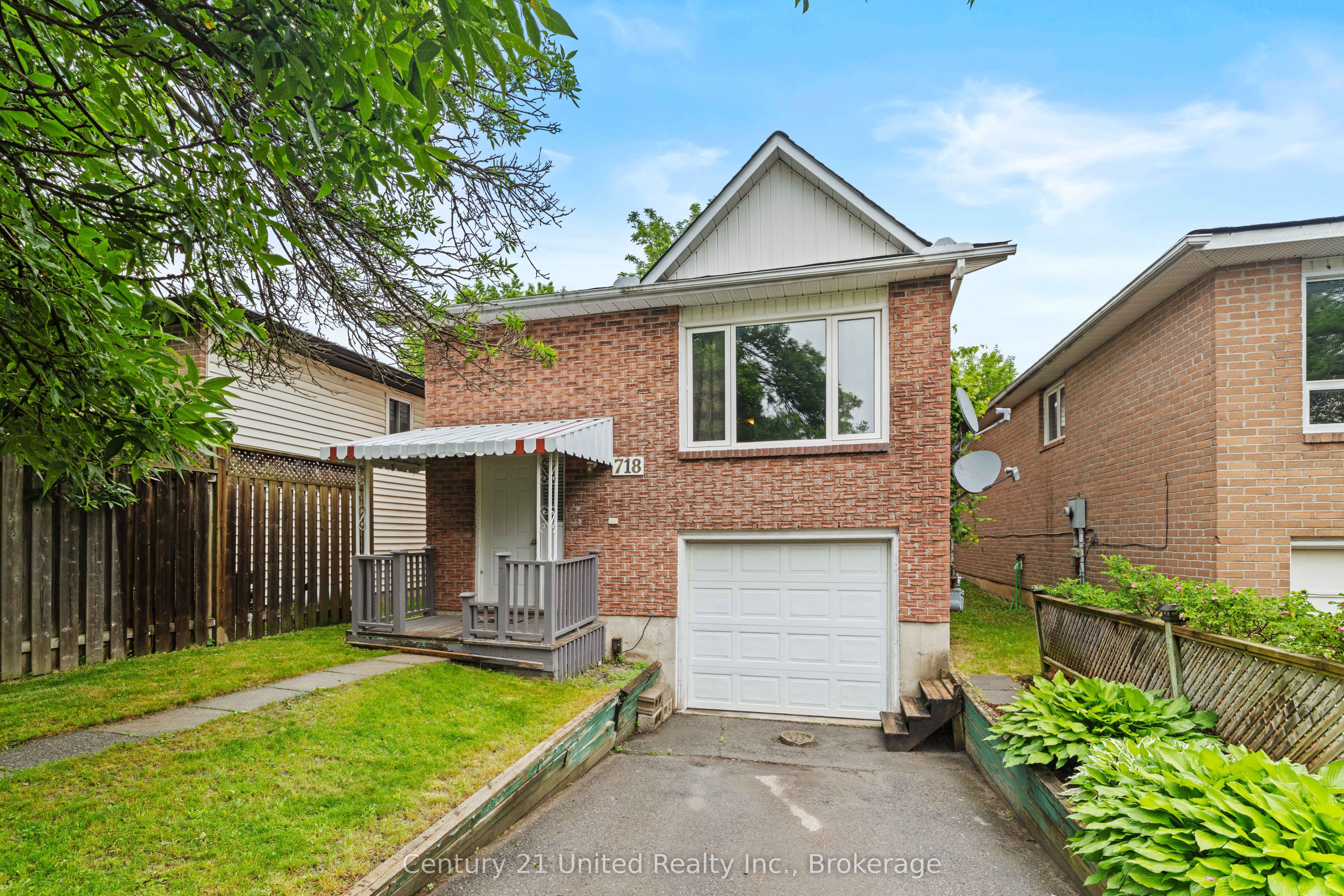 718 Mountain Ash Road Property Photo 2