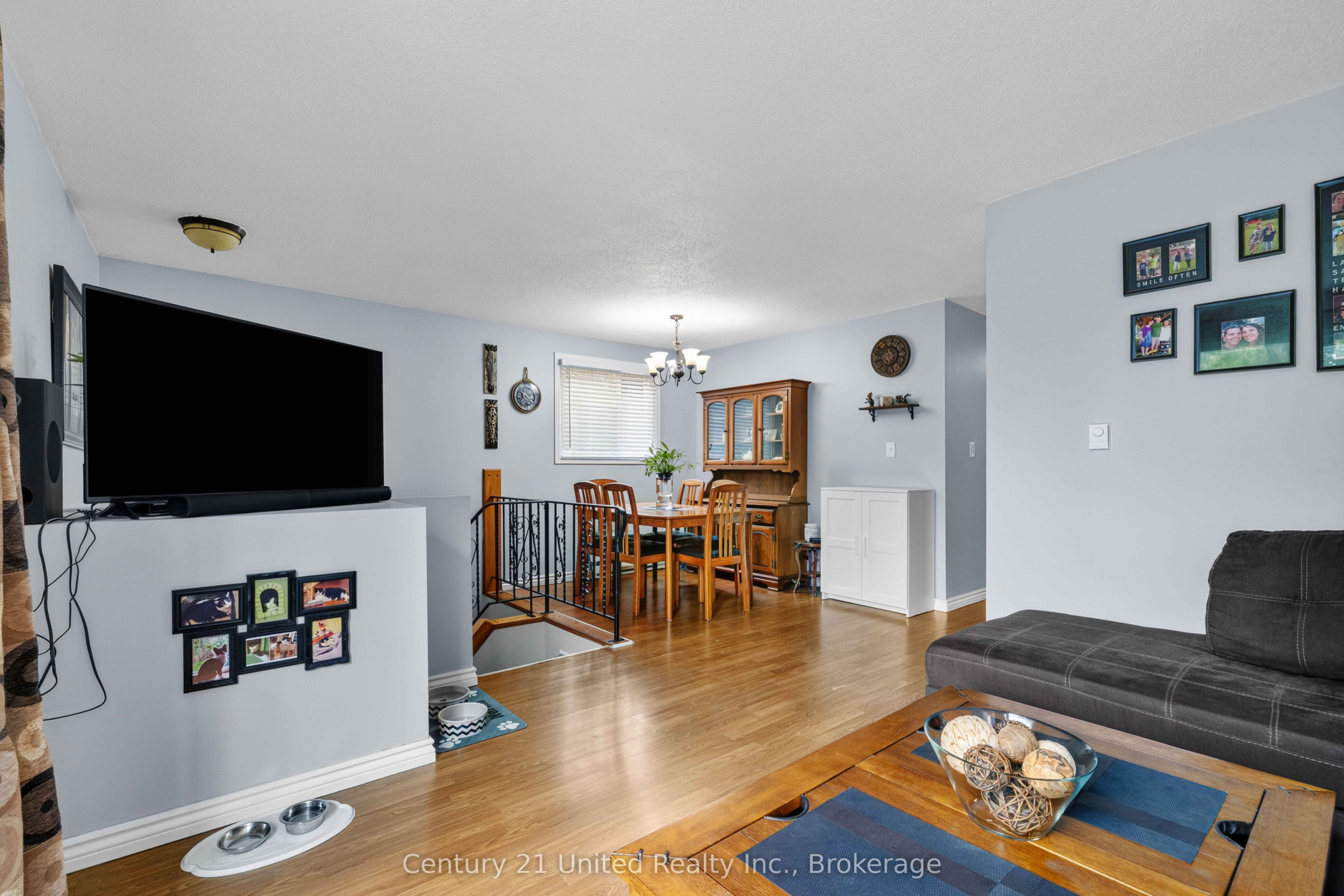 718 Mountain Ash Road Property Photo 7