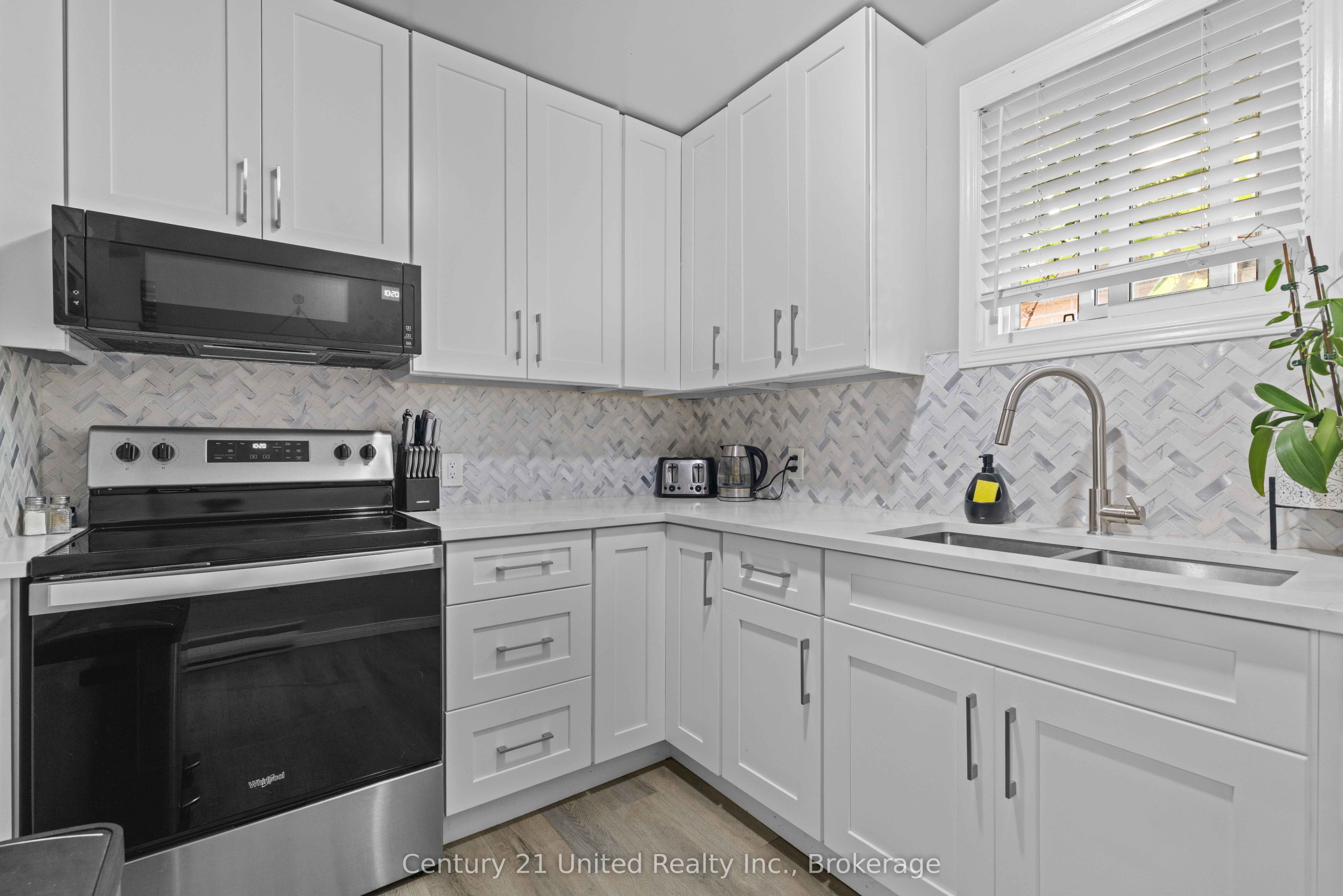 718 Mountain Ash Road Property Photo 12