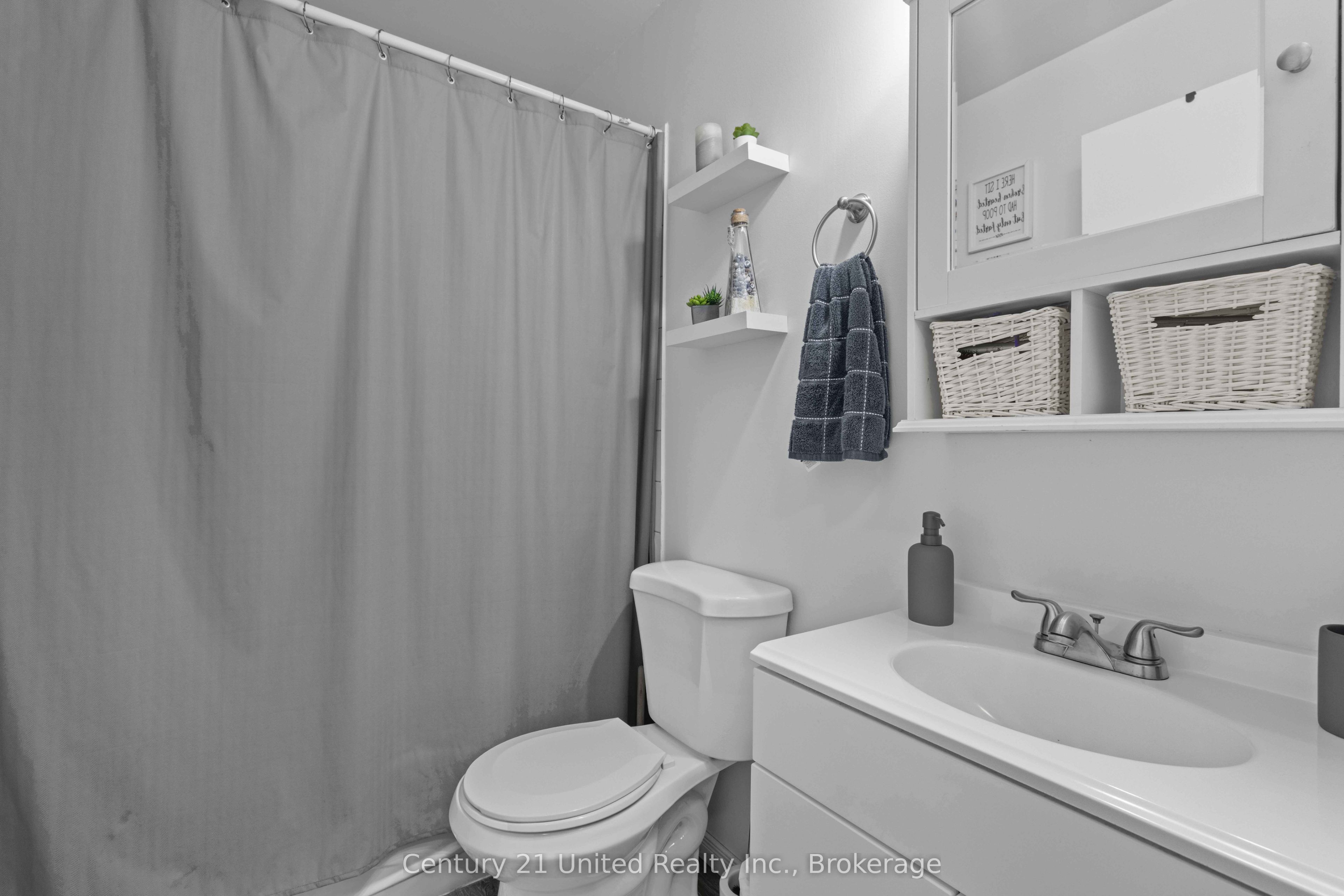718 Mountain Ash Road Property Photo 15