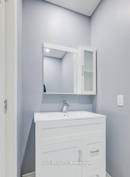 15 Nathaniel Crescent Upper Property Photo 10