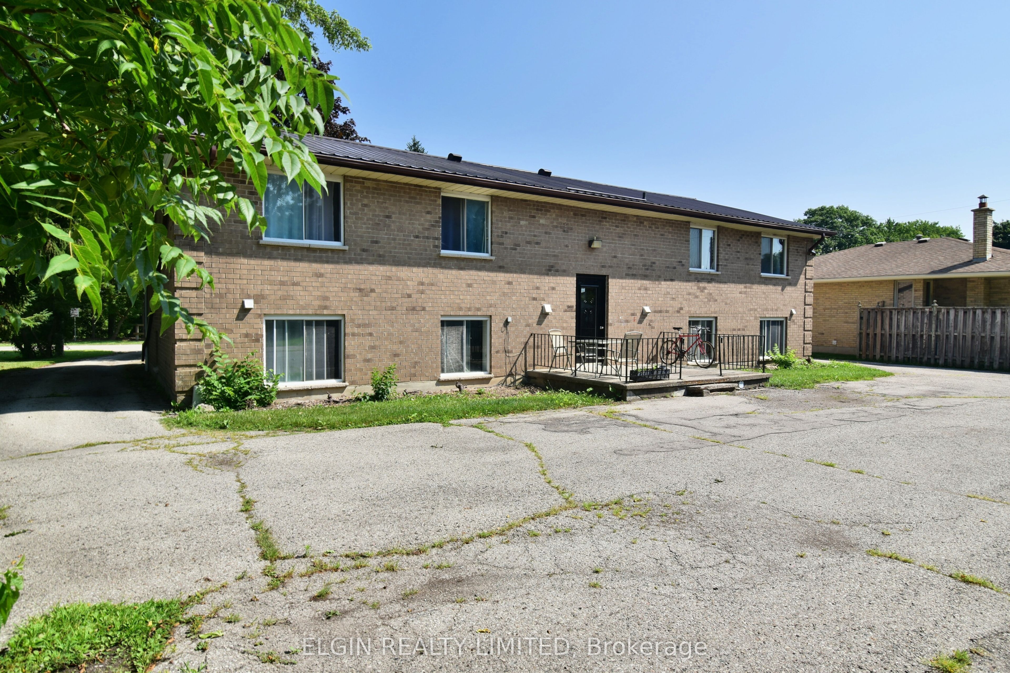 20 Tecumseh Street Property Photo 6