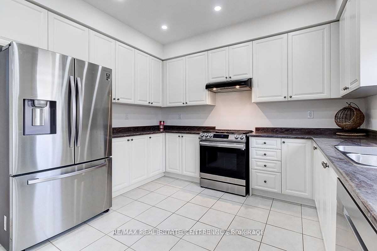 167 Longboat Run Way W Property Photo 12