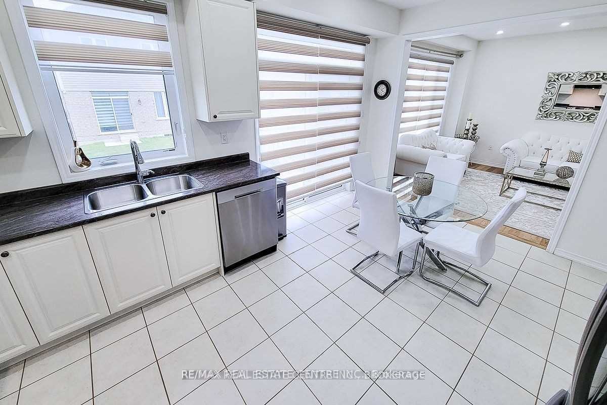 167 Longboat Run Way W Property Photo 13