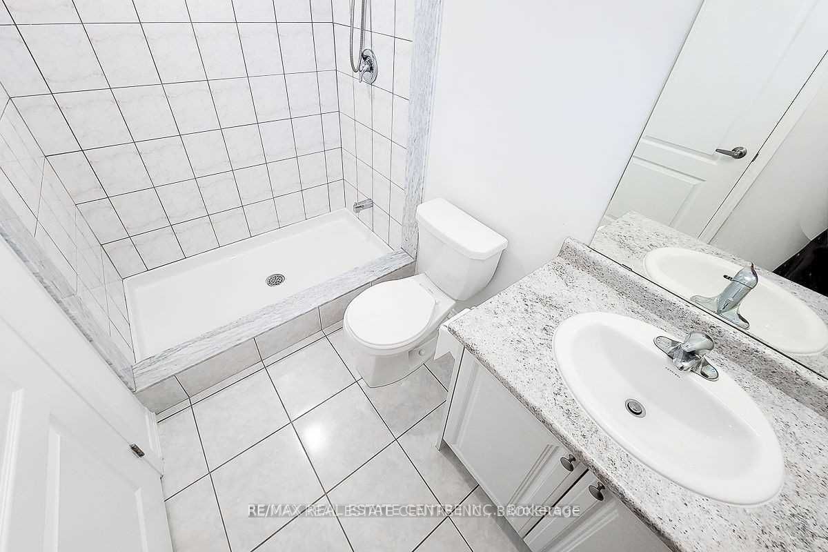 167 Longboat Run Way W Property Photo 24