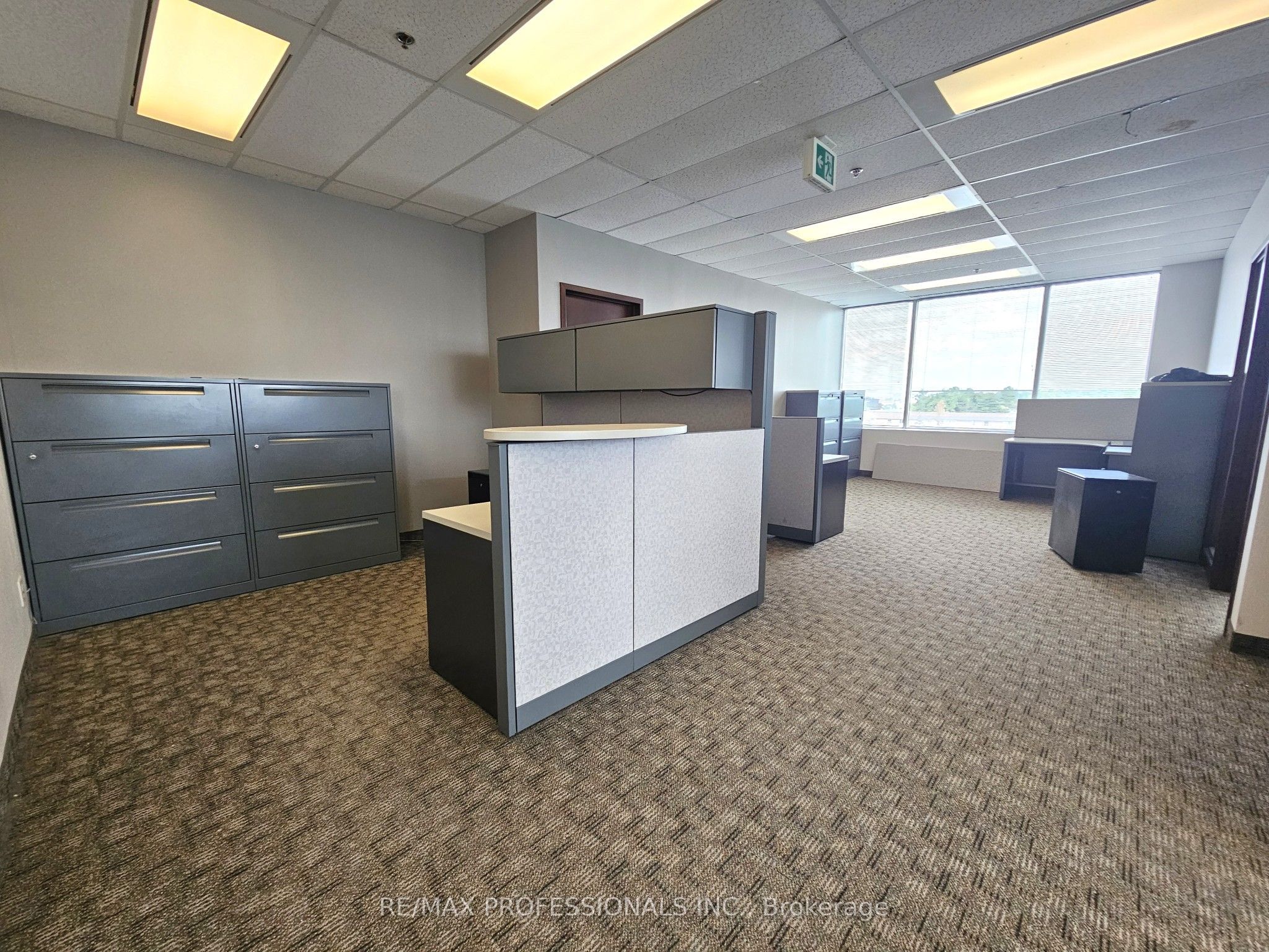 649 Scottsdale Drive 402 Property Photo 10