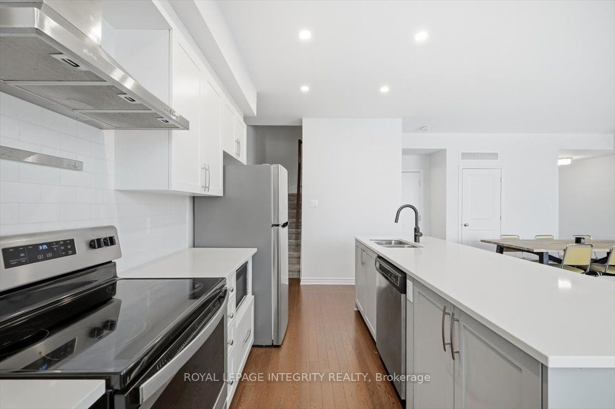 359 Axis Way Property Photo 6