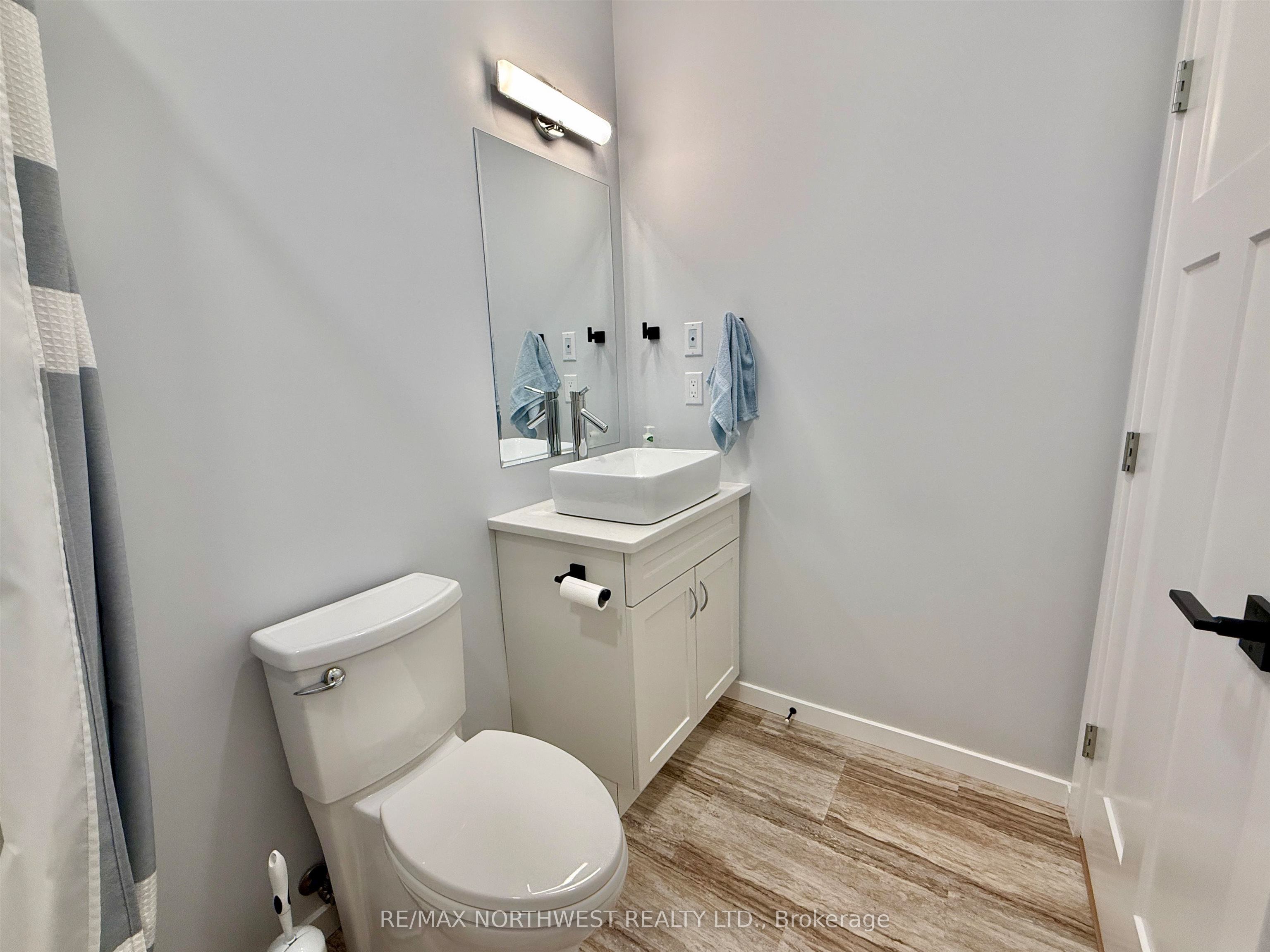 561 Veterans Drive 101 Property Photo 11