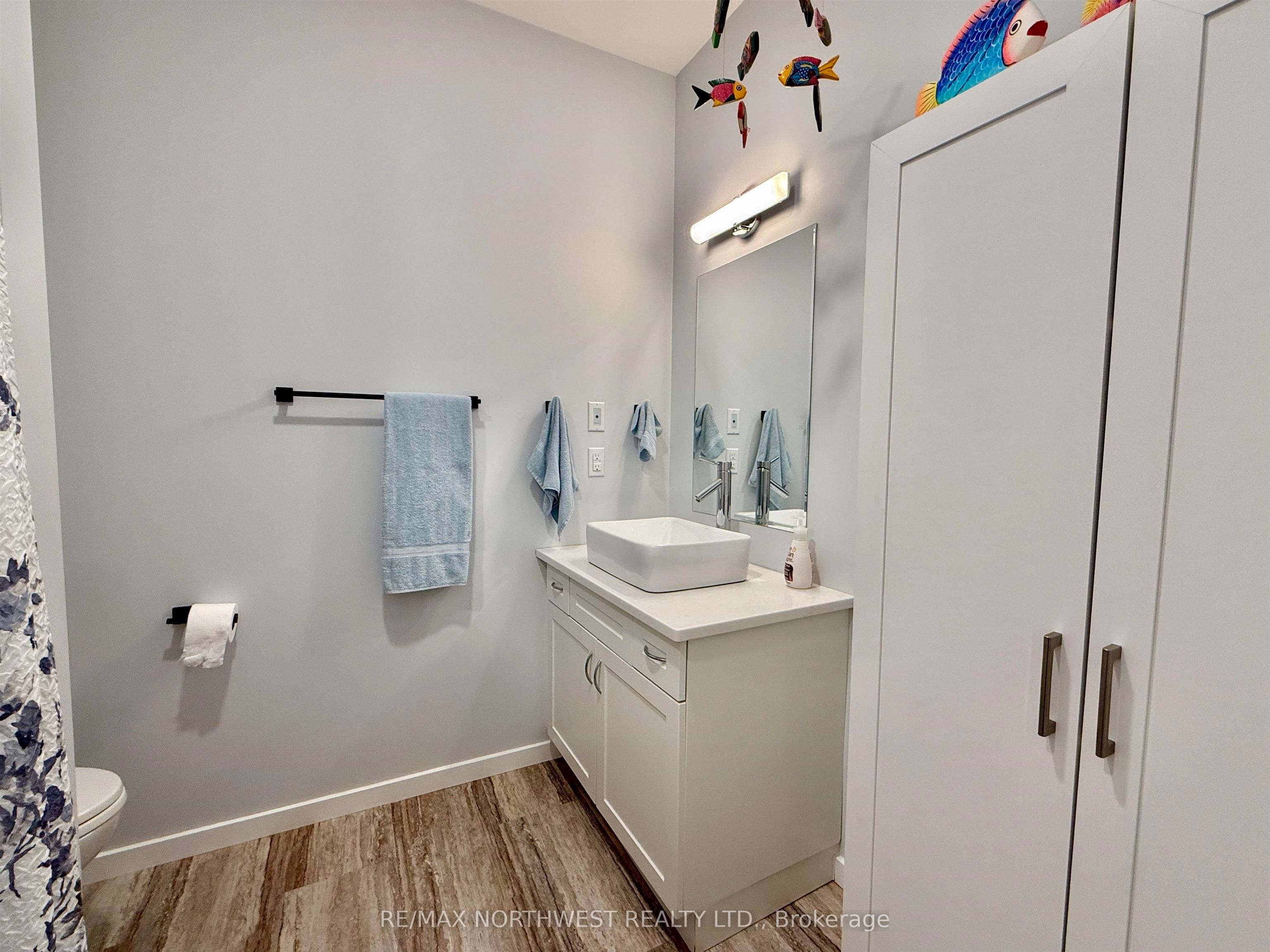 561 Veterans Drive 101 Property Photo 16