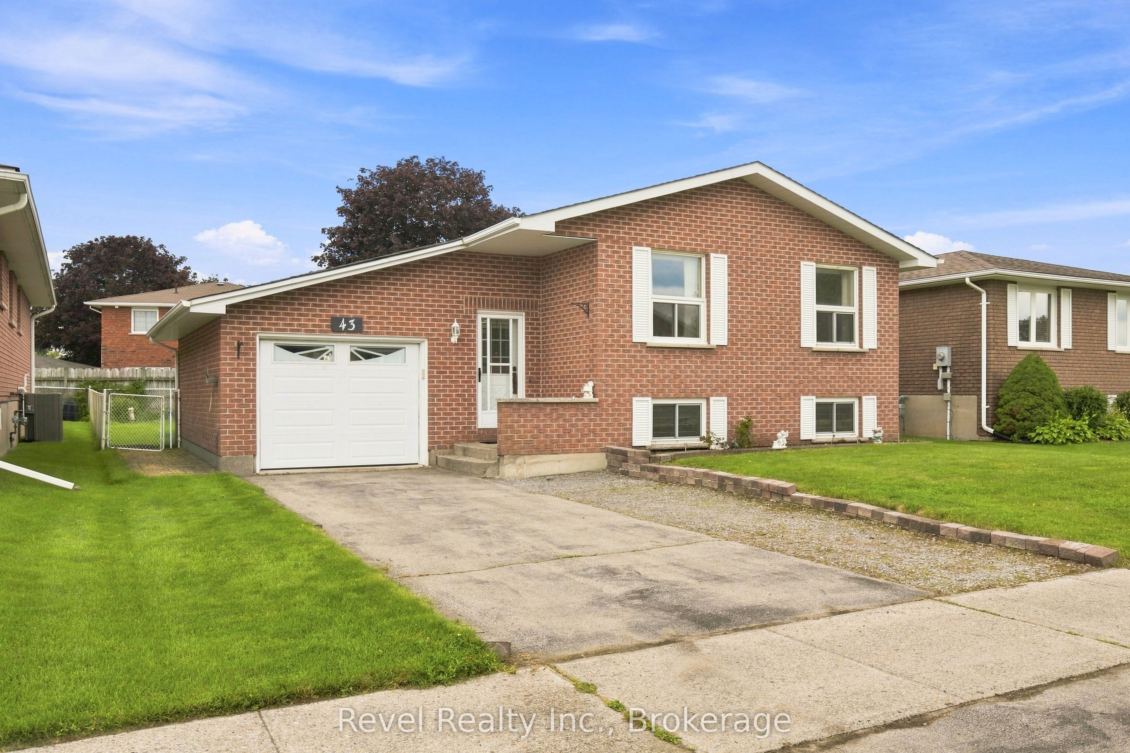 43 Wilson Avenue Property Photo 3