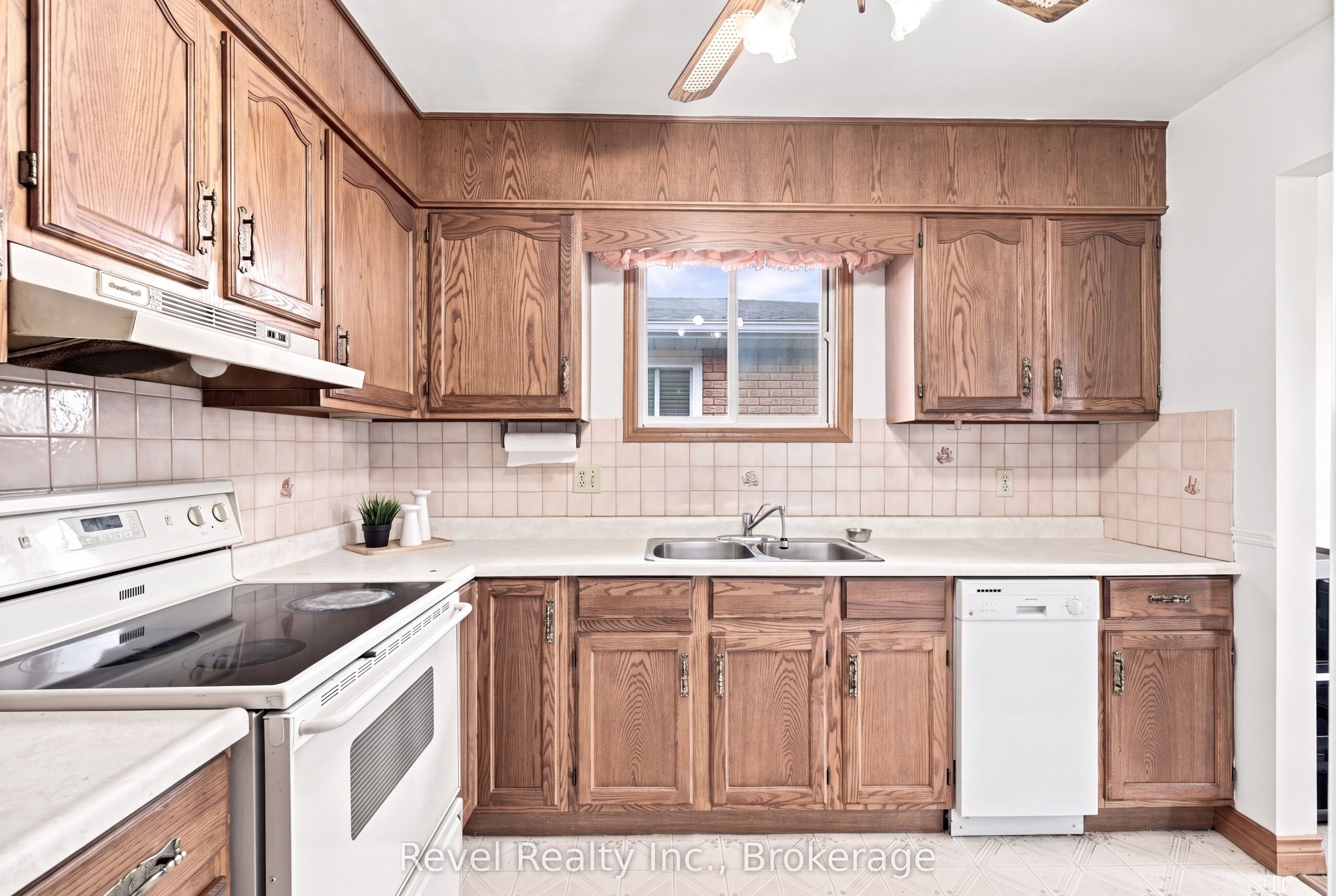 43 Wilson Avenue Property Photo 12