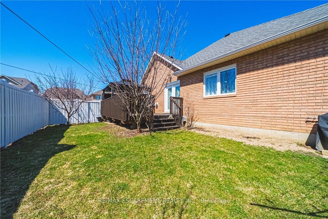 137 Pinehill Drive Property Photo 38