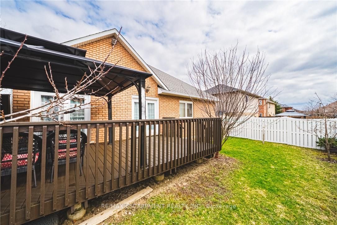 137 Pinehill Drive Property Photo 39