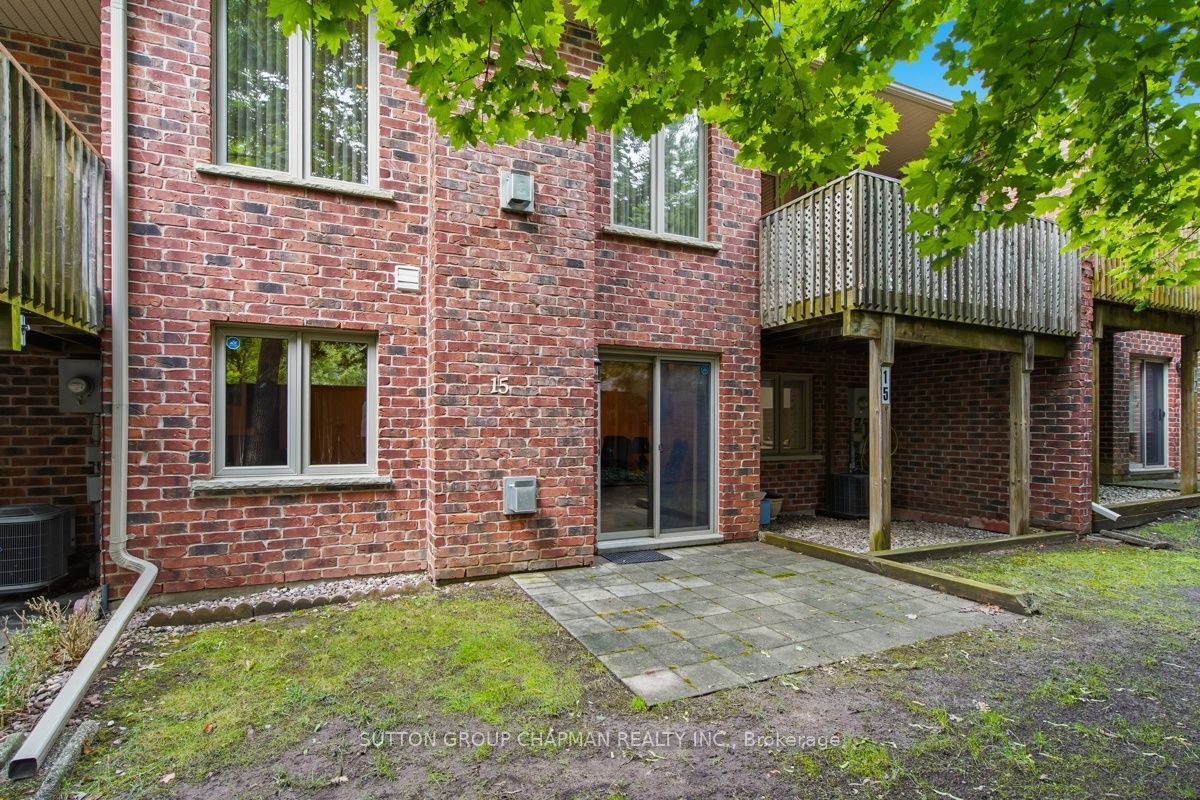 455 Hyde Park Road 15 Property Photo 4