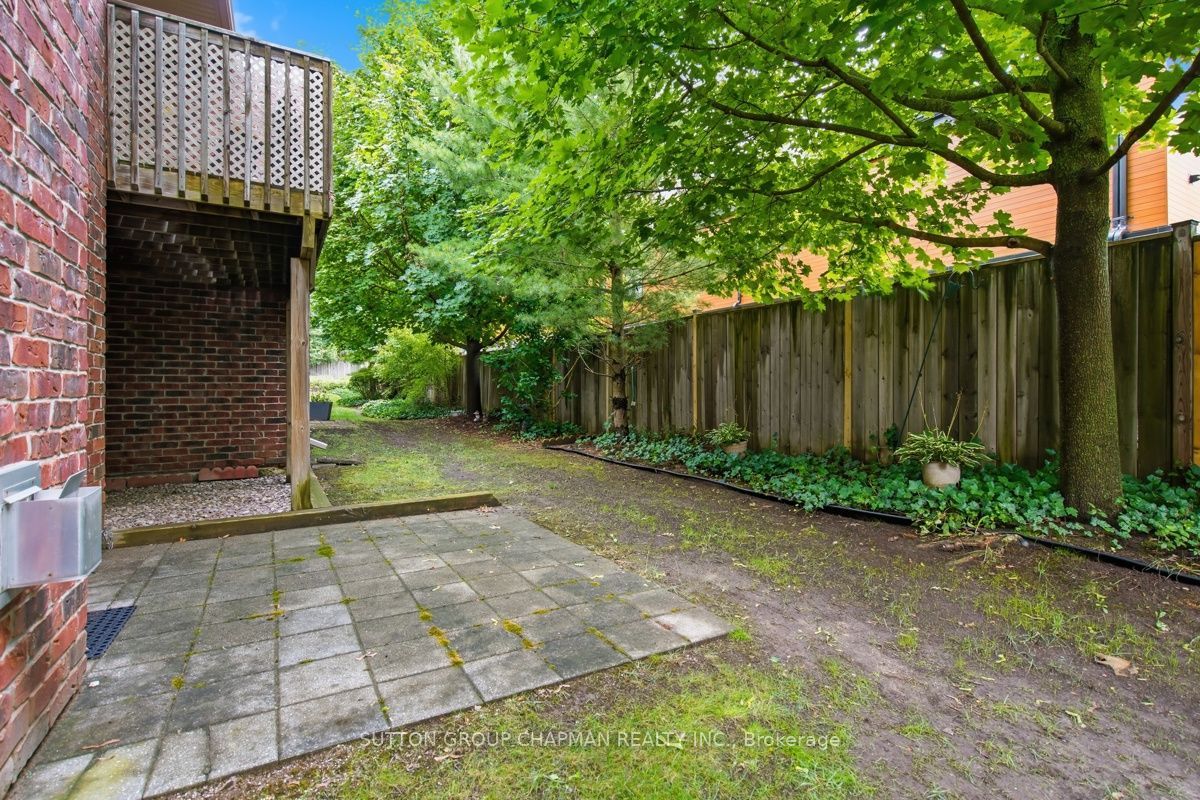 455 Hyde Park Road 15 Property Photo 5