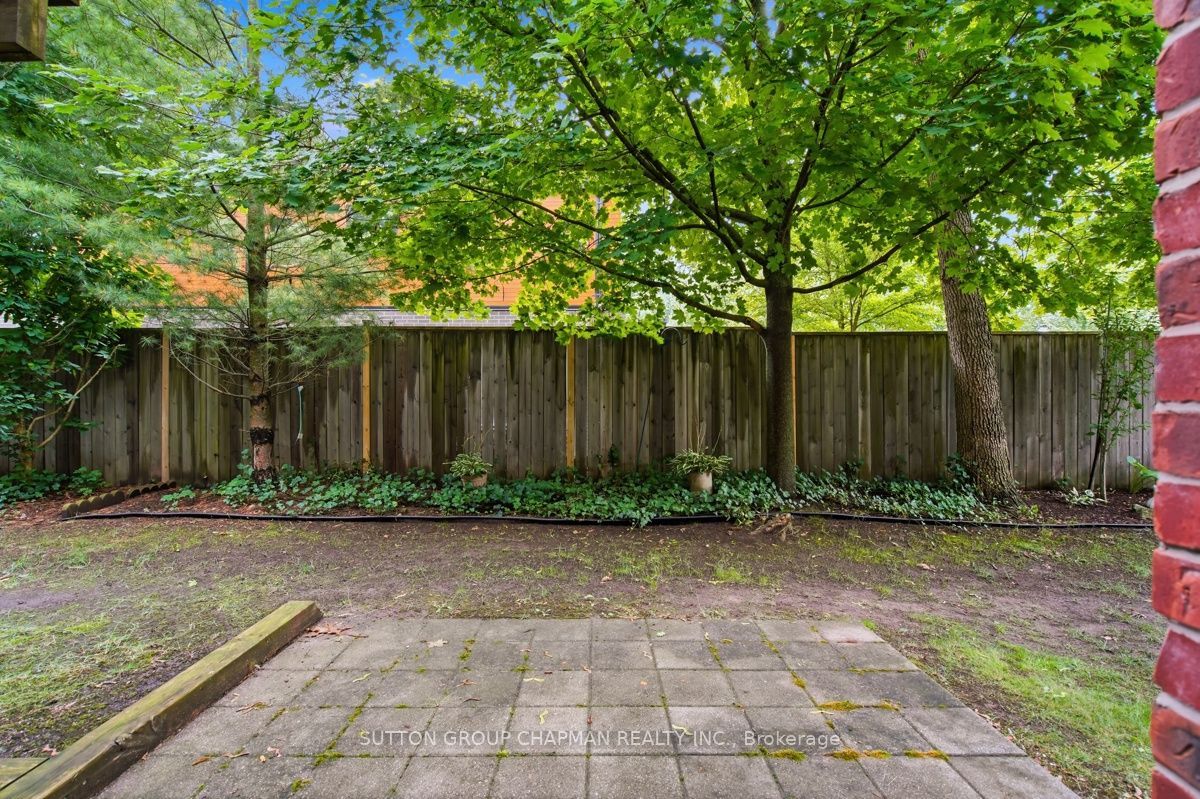 455 Hyde Park Road 15 Property Photo 6