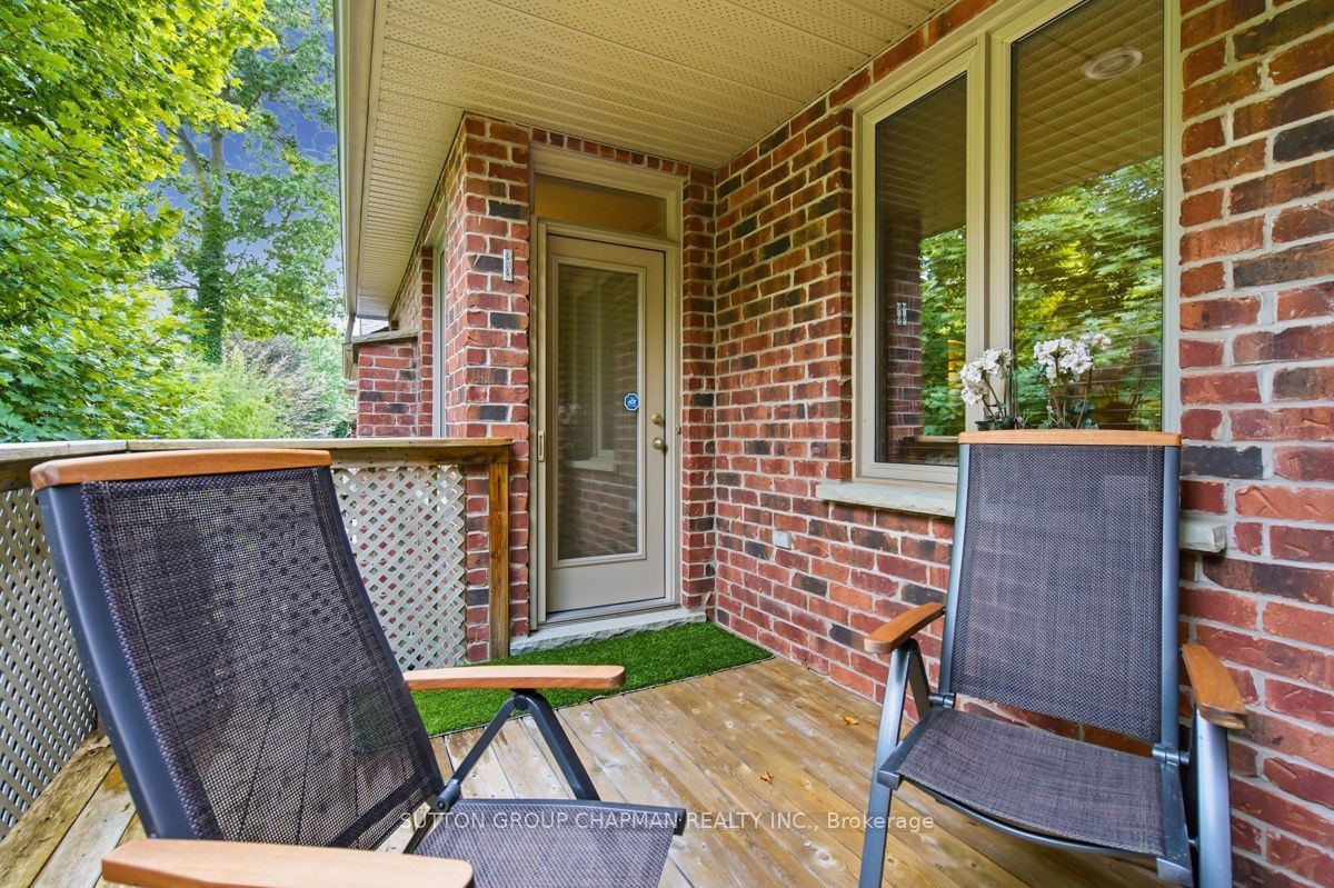 455 Hyde Park Road 15 Property Photo 9