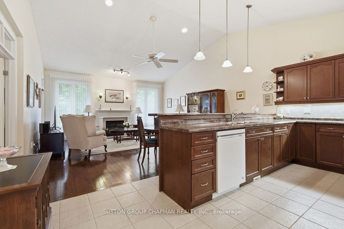 455 Hyde Park Road 15 Property Photo 17