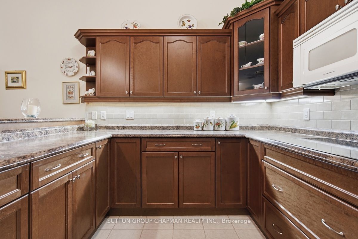 455 Hyde Park Road 15 Property Photo 21