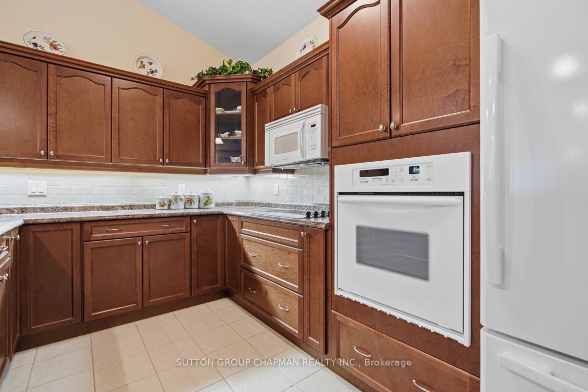455 Hyde Park Road 15 Property Photo 22