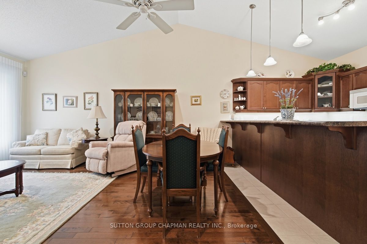 455 Hyde Park Road 15 Property Photo 23