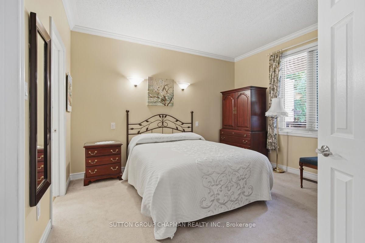 455 Hyde Park Road 15 Property Photo 29