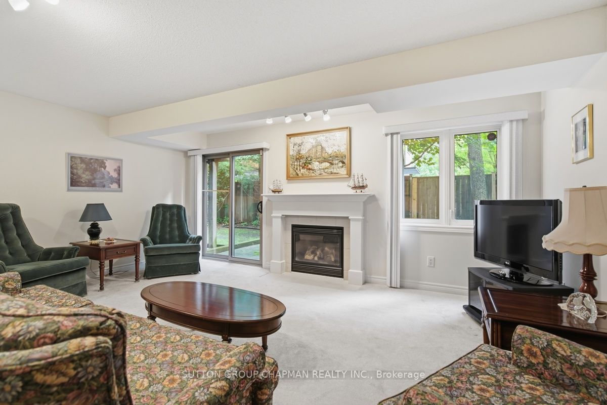 455 Hyde Park Road 15 Property Photo 39